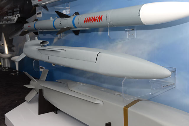 FARNBOROUGH: USAF contracts Raytheon to develop navy-specific decoy