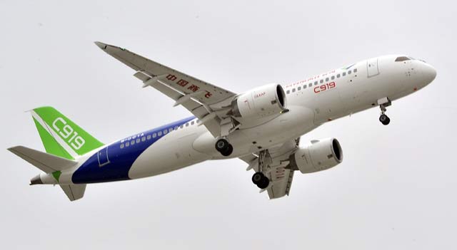 PICTURES: Comac C919 lands after uneventful maiden sortie